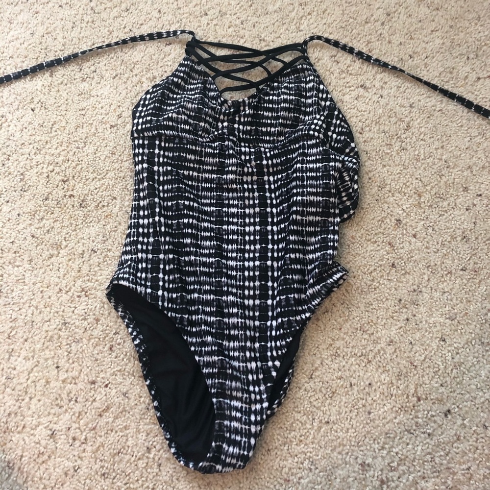 one piece bathing suit